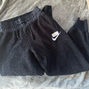 Nike sweats women